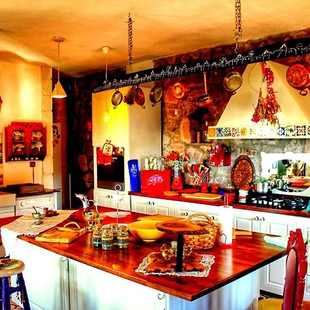 Liefdeshotel Gulnar Sultan Tas Konak Dikili