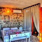 情趣酒店 Gulnar Sultan Tas Konak 迪基利