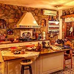 Gulnar Sultan Tas Konak 情趣酒店 迪基利