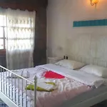 Gulnar Sultan Tas Konak *