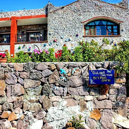 Gulnar Sultan Tas Konak Liebeshotel Dikili
